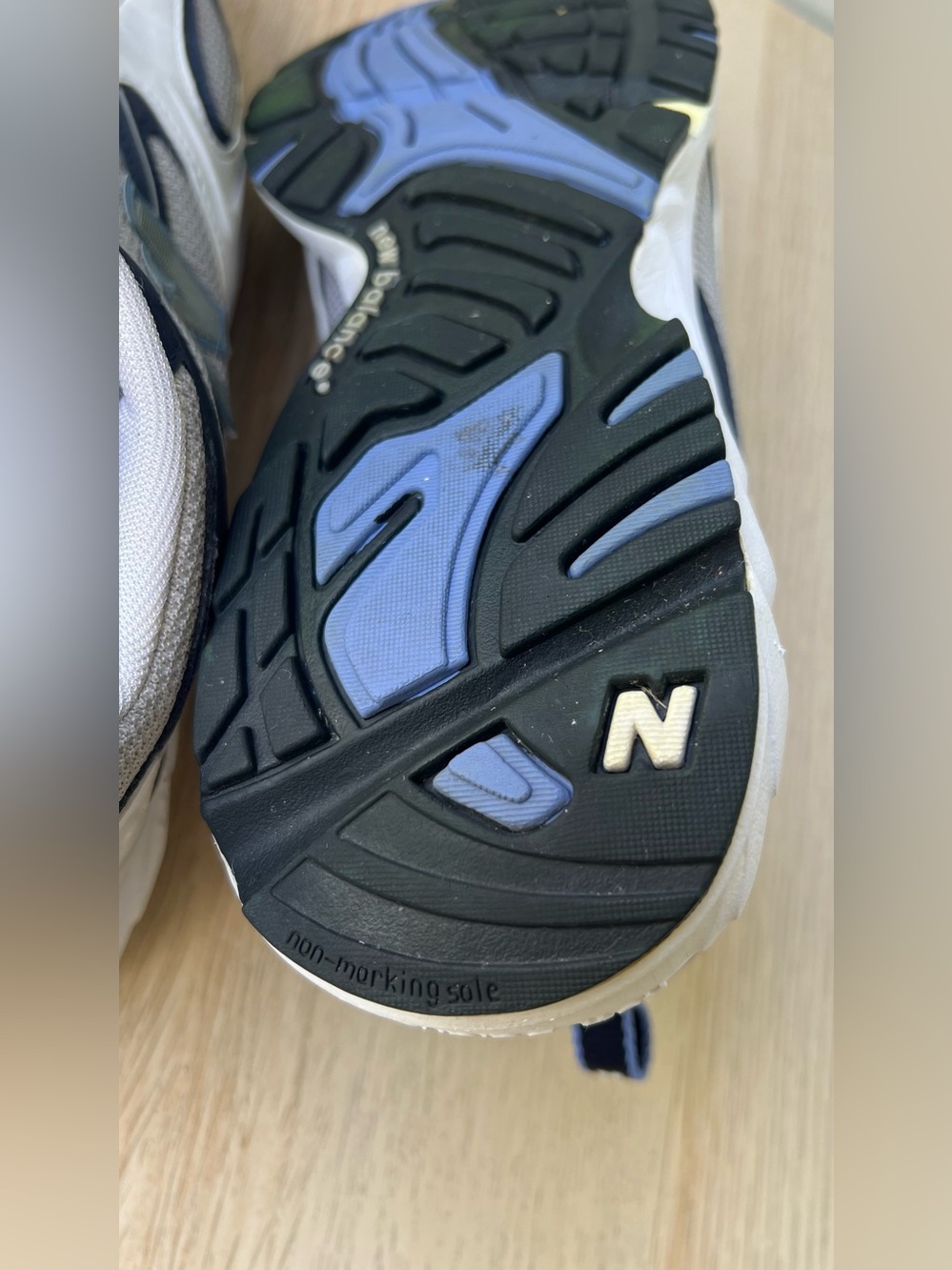 New Balance 400 Y2K Mesh Running Dad Sneakers White Navy Silver US 10 - Picture 12 of 15